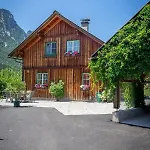 Сasa de vacaciones Lovely House With Mountain View & Big Garden In Bad Aussee
