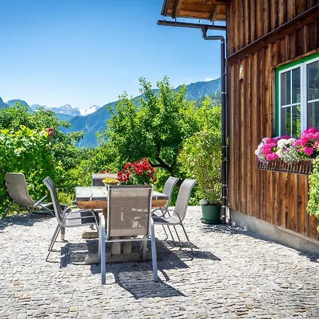 Lovely House With Mountain View & Big Garden In * Bad Aussee