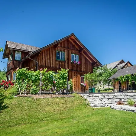 Lovely House With Mountain View & Big Garden In Feriehus Bad Aussee