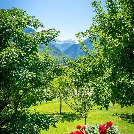 Lovely House With Mountain View & Big Garden In Prázdninový dům Bad Aussee