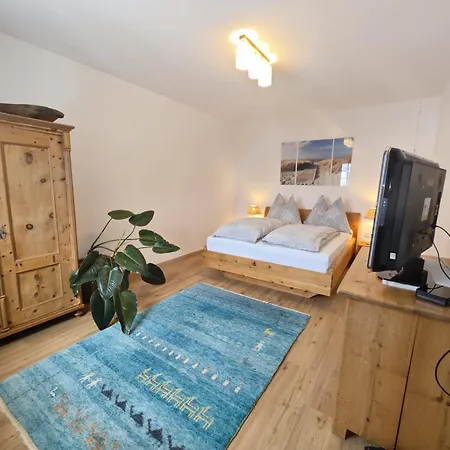 Lovely House With Mountain View & Big Garden In Feriehus *