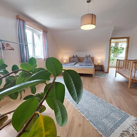 Lovely House With Mountain View & Big Garden In Feriehus