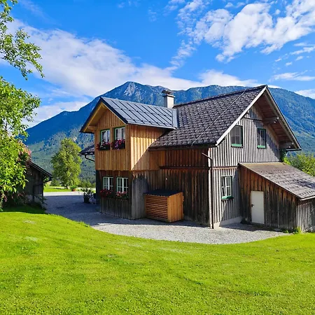 Lovely House With Mountain View & Big Garden In Holiday home *