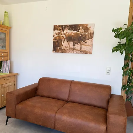 別荘 Lovely House With Mountain View & Big Garden In *