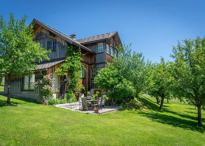 Lovely House With Mountain View & Big Garden In Nyaraló *