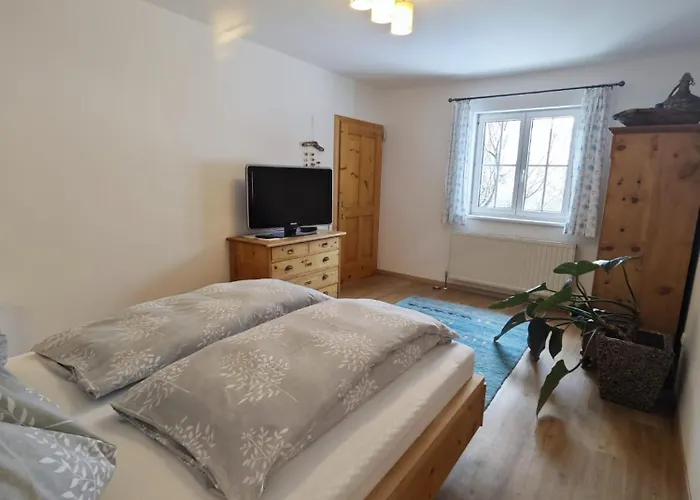 Lovely House With Mountain View & Big Garden In * באד אאוסי